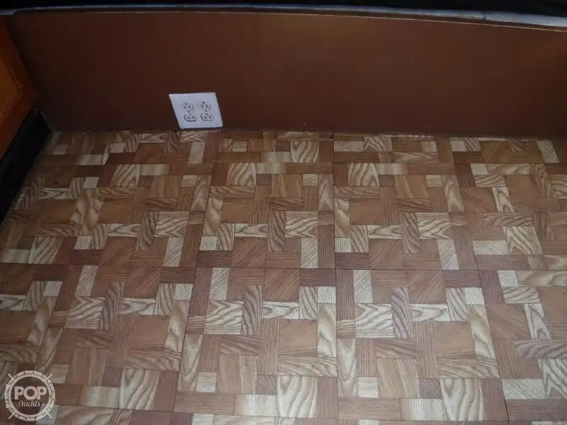 டிராலர் விற்பனைக்கு