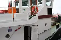இழுக்கும் படகு விற்பனைக்கு