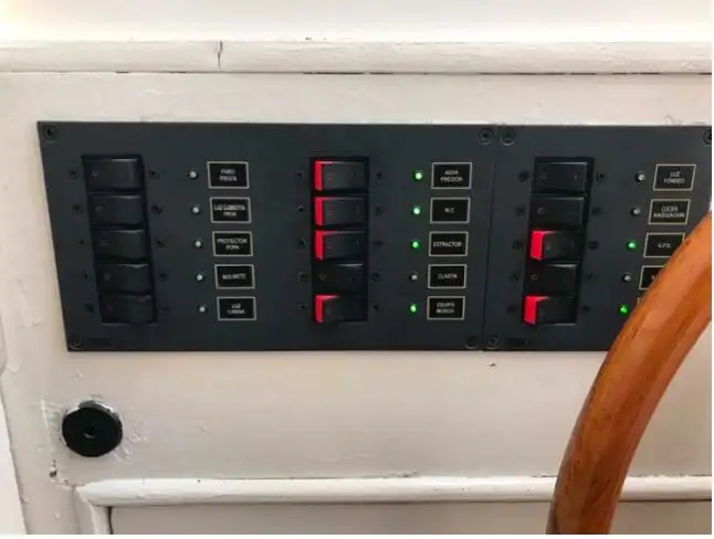 குரூஸ் கப்பல் விற்பனைக்கு