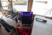 காவல் படகு விற்பனைக்கு