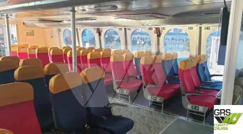 குரூஸ் கப்பல் விற்பனைக்கு