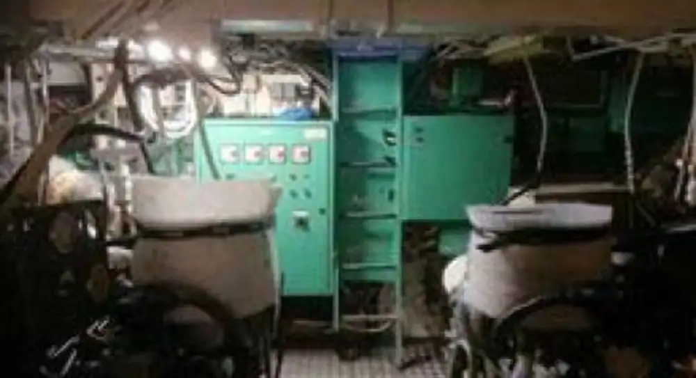 வேலை செய்யும் படகுகள் விற்பனைக்கு
