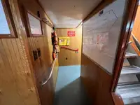 குழு படகு விற்பனைக்கு