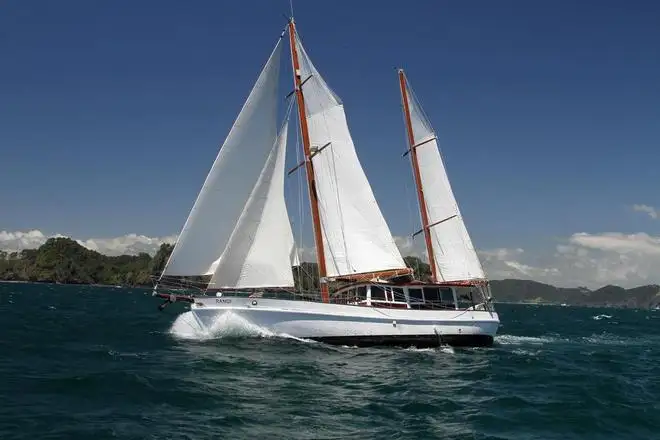 டிரெட்ஜர் விற்பனைக்கு