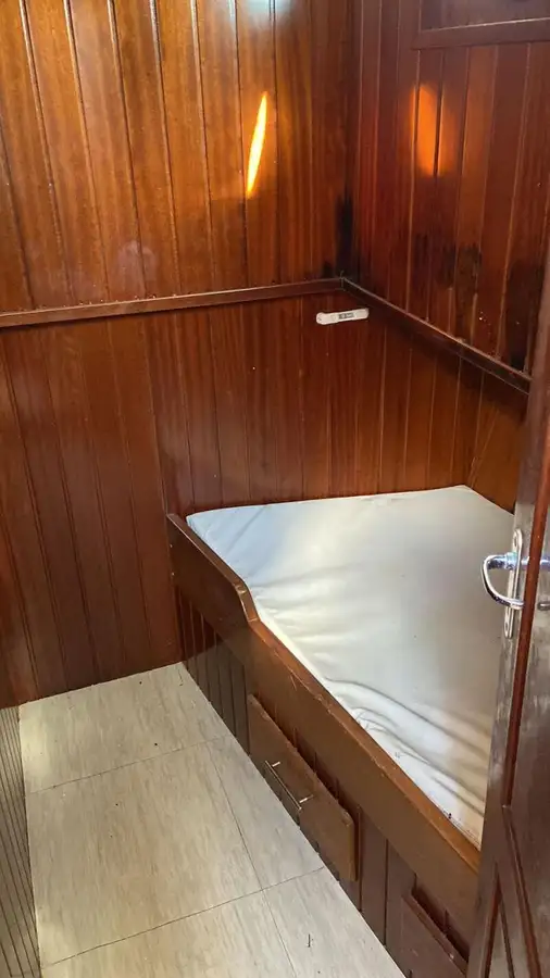 படகு கப்பல் விற்பனைக்கு