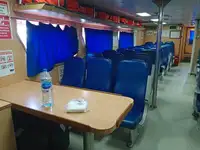 குழு படகு விற்பனைக்கு