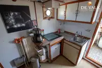 காவல் படகு விற்பனைக்கு