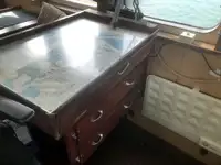 இழுக்கும் படகு விற்பனைக்கு