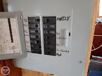 டிராலர் விற்பனைக்கு