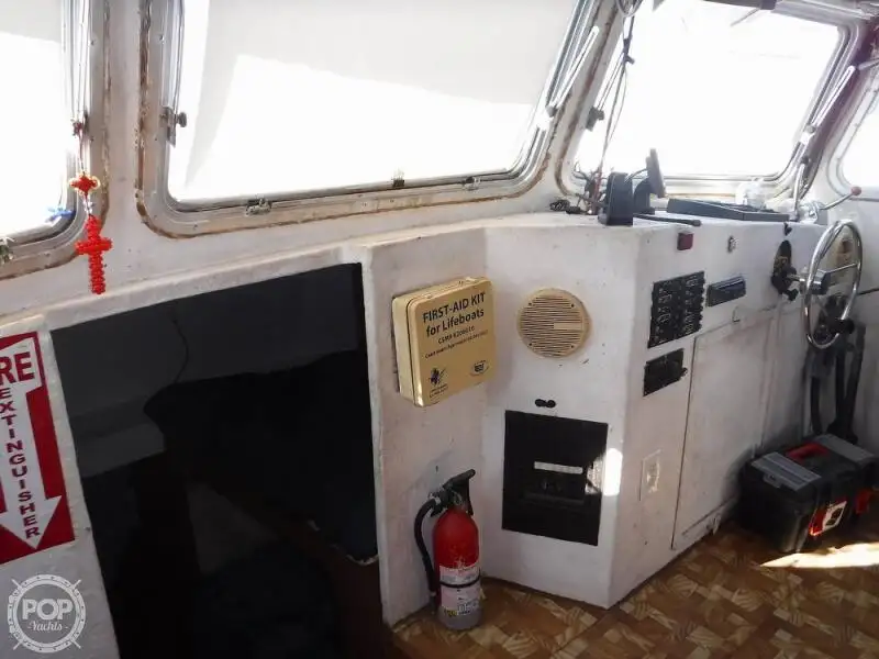 டிராலர் விற்பனைக்கு