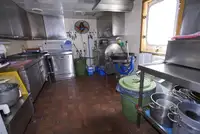 டிராலர் விற்பனைக்கு