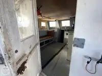 டிராலர் விற்பனைக்கு