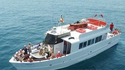பயணிகள் கப்பல் விற்பனைக்கு