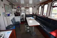 குரூஸ் கப்பல் விற்பனைக்கு