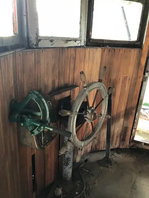 இழுக்கும் படகு விற்பனைக்கு