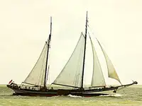 படகு விற்பனைக்கு