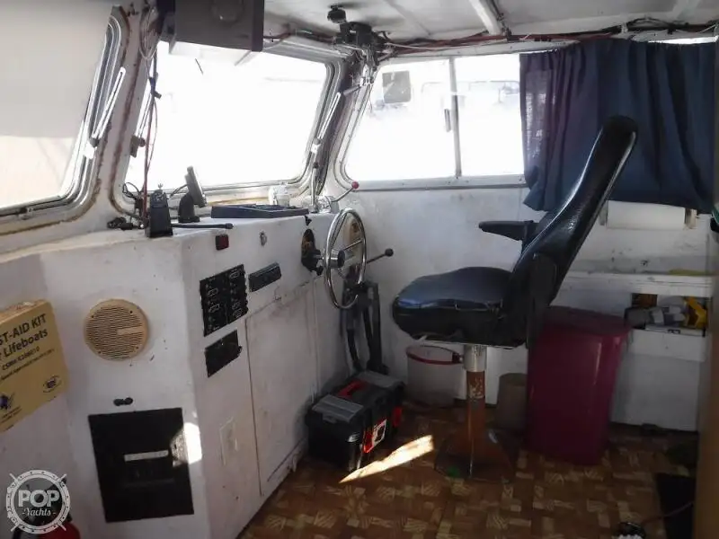 டிராலர் விற்பனைக்கு