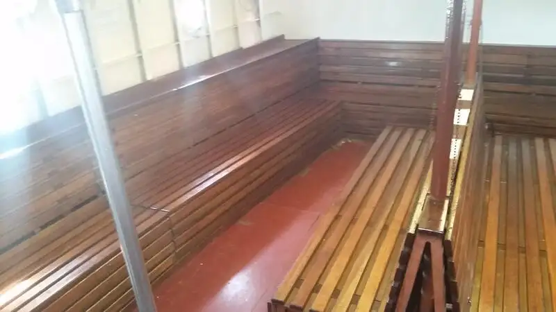 குரூஸ் கப்பல் விற்பனைக்கு