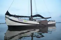 படகு விற்பனைக்கு