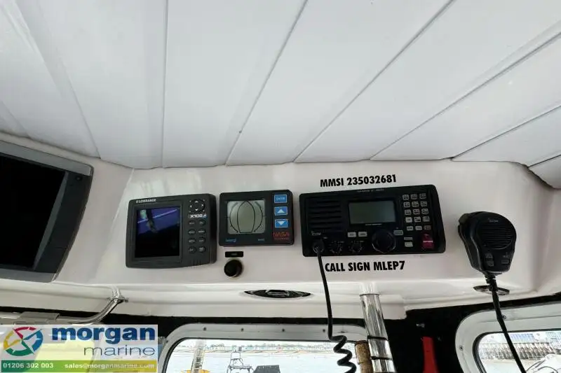 வேலை செய்யும் படகுகள் விற்பனைக்கு