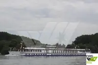 குரூஸ் கப்பல் விற்பனைக்கு