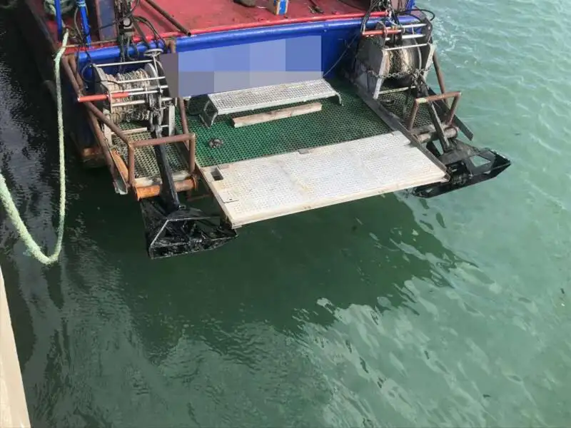 வேலை செய்யும் படகுகள் விற்பனைக்கு