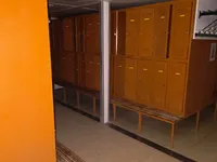 தங்கும் படகு விற்பனைக்கு