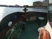 வேலை செய்யும் படகுகள் விற்பனைக்கு