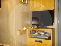 டிராலர் விற்பனைக்கு
