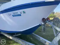 டிராலர் விற்பனைக்கு
