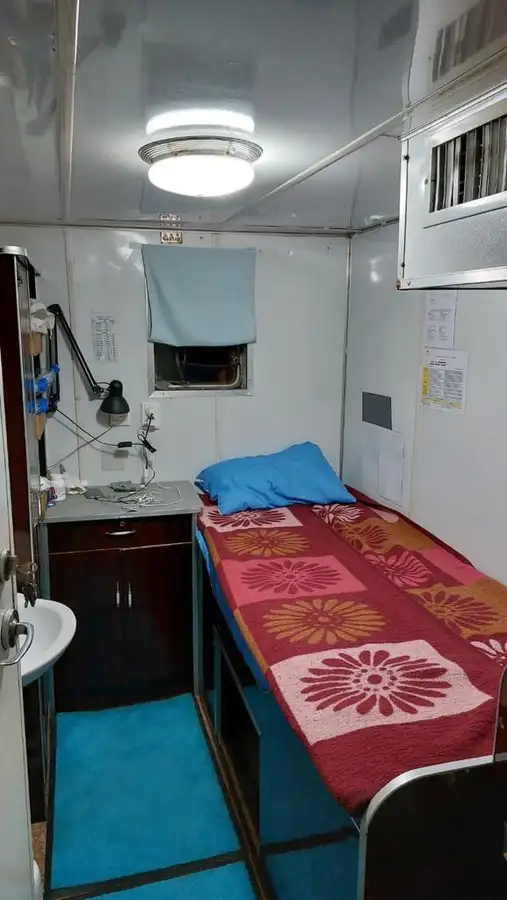 எண்ணெய் / இரசாயன டேங்கர் விற்பனைக்கு