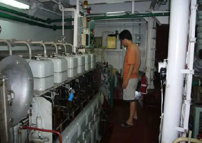 தளம் வழங்கும் கப்பல் (PSV) விற்பனைக்கு