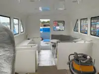 குழு படகு விற்பனைக்கு