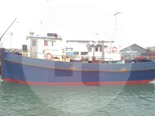 வேலை செய்யும் படகுகள் விற்பனைக்கு