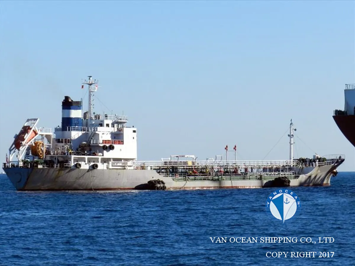 எண்ணெய் / இரசாயன டேங்கர் விற்பனைக்கு