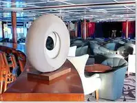 குரூஸ் கப்பல் விற்பனைக்கு