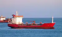 Oil/Chemical tanker விற்பனைக்கு