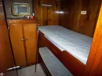 இழுக்கும் படகு விற்பனைக்கு