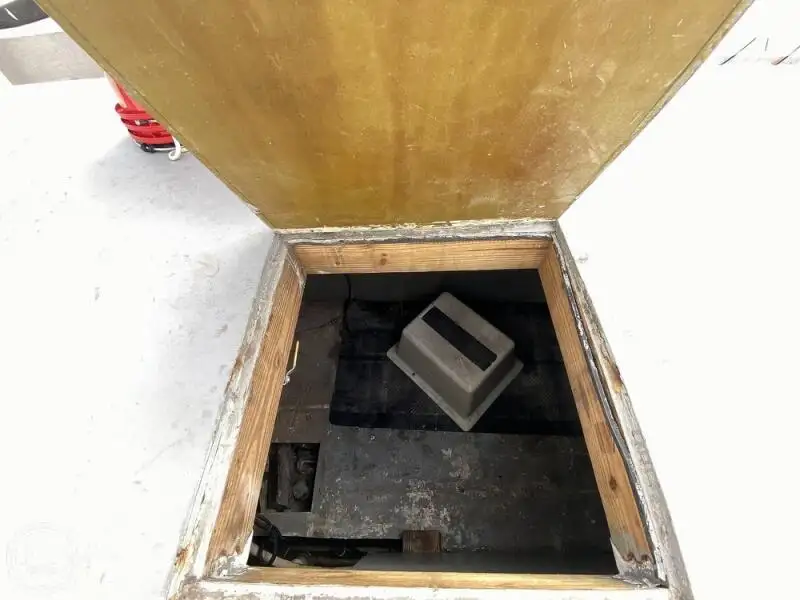 குரூஸ் கப்பல் விற்பனைக்கு