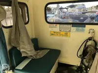 டிராலர் விற்பனைக்கு