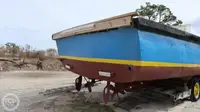காவல் படகு விற்பனைக்கு