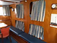 டிராலர் விற்பனைக்கு