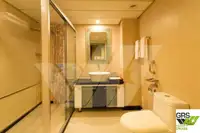 குரூஸ் கப்பல் விற்பனைக்கு