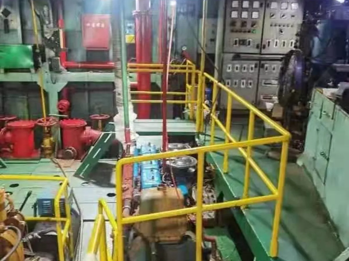 எண்ணெய் / இரசாயன டேங்கர் விற்பனைக்கு