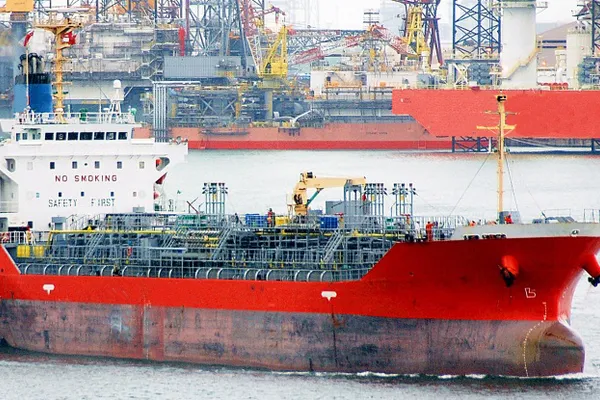 Oil/Chemical tanker for sale