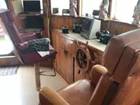 டிராலர் விற்பனைக்கு