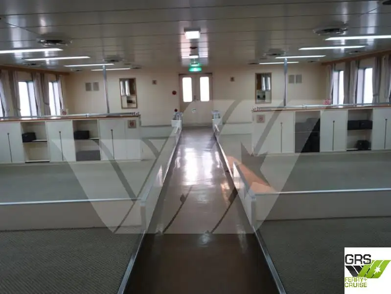 ரோ-ரோ கப்பல் விற்பனைக்கு