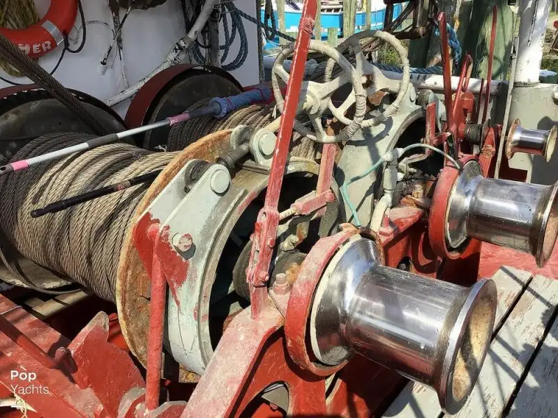 டிராலர் விற்பனைக்கு
