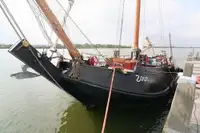 பarge விற்பனைக்கு