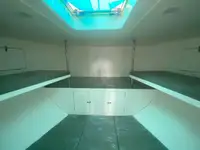 குழு படகு விற்பனைக்கு